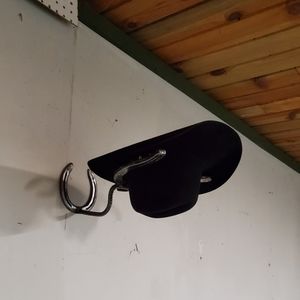 Horseshoe hat rack
